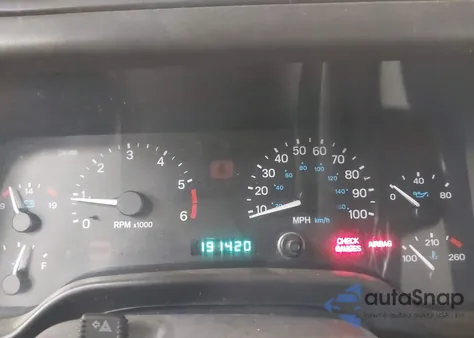 2000 Jeep Wrangler Se z USA, uszkodzony, nr VIN 1J4FA29P7YP767912